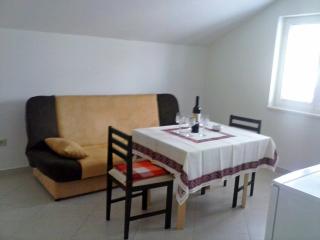 Apartments Mara - Molunat - 5