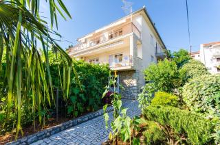Apartments Daria - Selce - 0