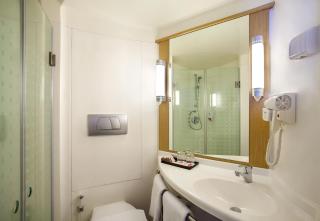 Ibis Manado City Center Boulevard - Manado - 4