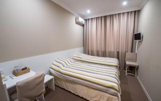 light hotel & hub - Kiew - 1