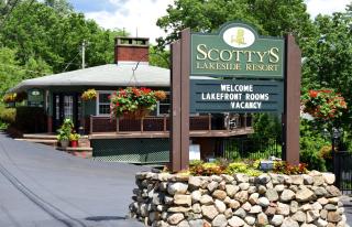 Scotty's Lakeside Resort - Lake George - 5