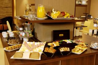 Land Plaza Hotel - 5