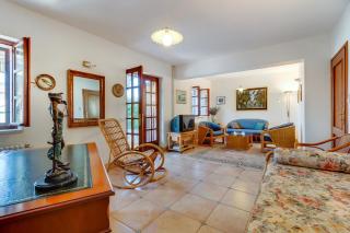 Family House Lana - 7