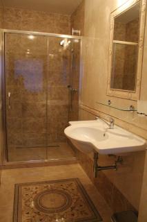 Hotel Schäfflerhof - 2