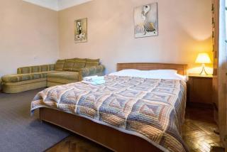 Home Hotel Apartments on Lva Tolstogo - Kiev - 1