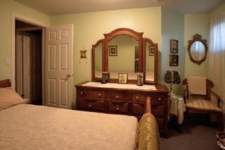 Hummingbird Bed and Breakfast - 4