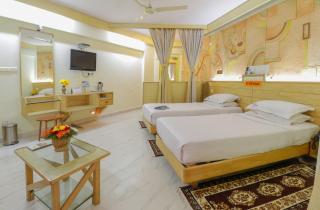 Parklane Hotel - Mysore - 4