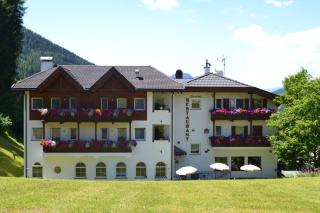 Hotel Scoiattolo - Selva di Val Gardena - 1