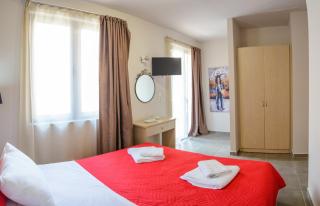 LUX Hotel - Piraeus - 0