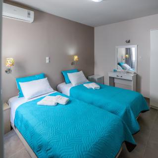 LUX Hotel - Piraeus - 4