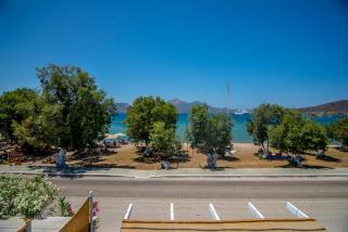 Papikinou Bay Suites - Adamantas - 5