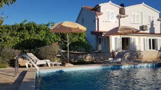 Apartman Vojaline - Milna - 0