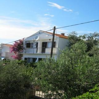 Apartments by the sea Necujam, Solta - 13884 - 9