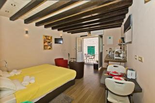 St. Stephen's Square Apartment - Hvar - 0