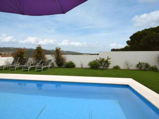 Modern villa with private swimming pool - Famalicão - 2