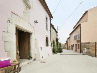 Belvilla by OYO Pink House - La Tallada - 7