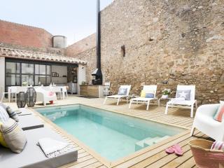 Belvilla by OYO Pink House - La Tallada - 5
