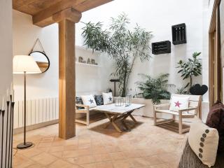 Belvilla by OYO Pink House - La Tallada - 4