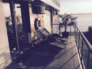 Ely Residence - Mamaia - 9