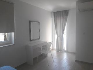 Apartments and Rooms Lux - Senj - 5