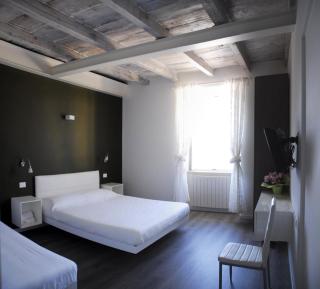 Iseo Lake - Rooms & Apartments - Castro - 9