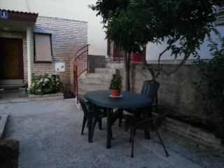 Apartment Lucky Star - 2 Bedroom, Sea View, Gated Yard, Free Parking, BBQ - Trogir - 4
