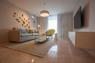 OCEAN VIEW DELUXE SUITE: PVT. BEACH & POOL - San Juan - 2