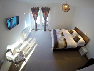 Black Queen Guesthouse - 5