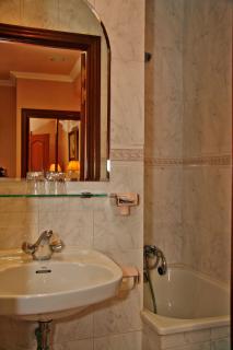 Hostal Victoria III - Madrid - 9