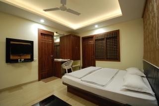 Hotel Ambassador - Indore - 4