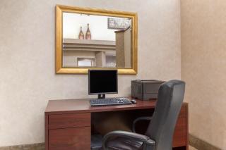 Ramada by Wyndham St George - 2