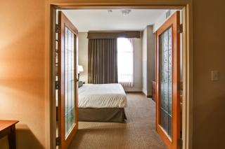 Canalta Hotel Oyen - 1