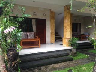 Gerhana Sari 2 Bungalows - Ubud - 6