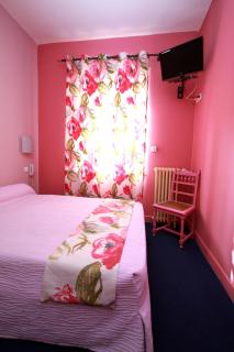 Logis Hotel Le Clos Des Oliviers - Bourg-Saint-Andéol - 5