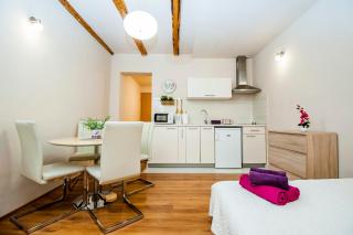 Sebenicum Apartments - 4
