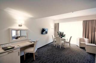 Grape Town Hotel - Park79 - 1