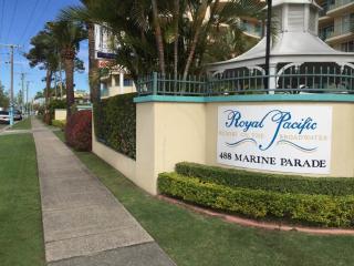 Royal Pacific Resort - 4