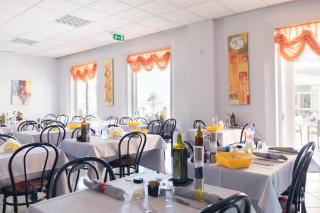 Hotel Holiday Beach - Rimini - 4