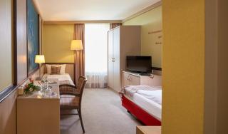Weinberghotel Edelacker - 1