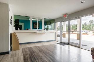 Scottish Inn and Suites Tomball - 7