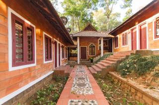 Misty Woods Resort - 6