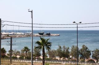 Unique Flat with Sea View at Edem Beach - A Seafront Property by Athenian Homes - Atene - 3