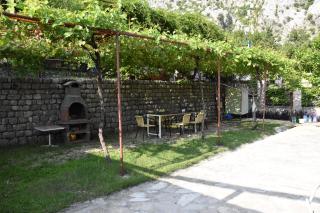 Muki's House- just 50m from the beach - Kotor - 5