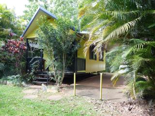 Lake Eacham Tourist Park & Cabins - Lake Eacham - 4