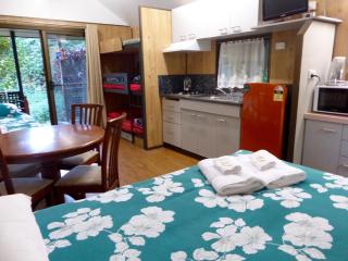 Lake Eacham Tourist Park & Cabins - Lake Eacham - 5
