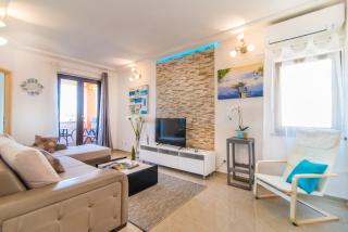 Charming house on the beach and Deluxe Apartment - Pula - 0