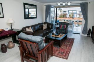 3 Spinnaker The Quays - 9