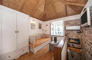 Seaside holiday house Maslinica, Solta - 13965 - 7