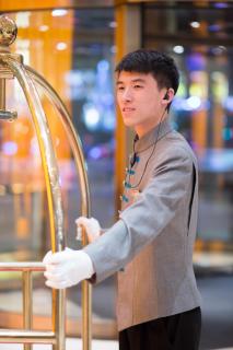 The Center Hotel Weihai - Weihai - 1