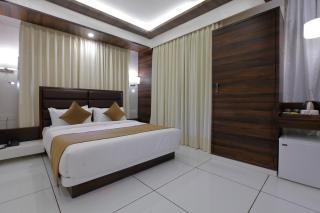 Hotel Silver Heights - 2